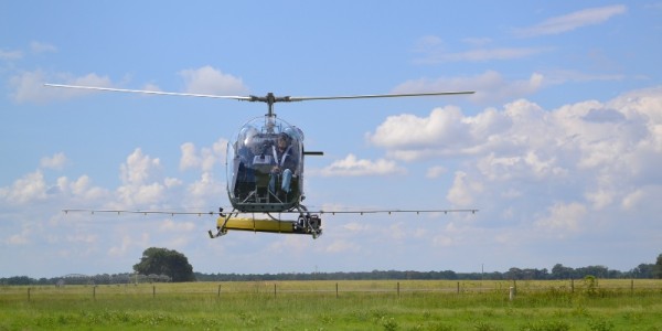 Resized_Safari_Helicopter_Ag_Spray1